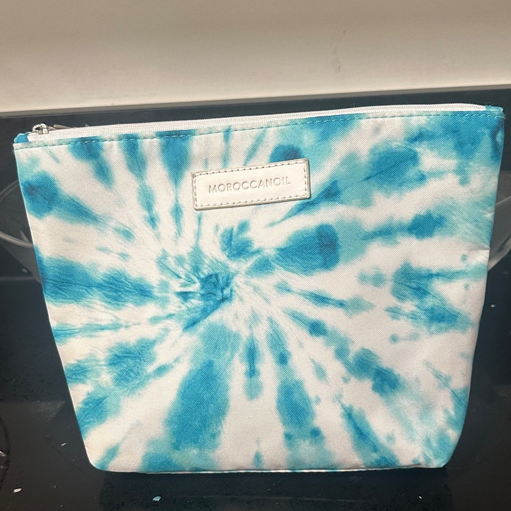 Moroccanoil GWP Large Aqua Swirl Blue Tye Die Cosmetic Bag